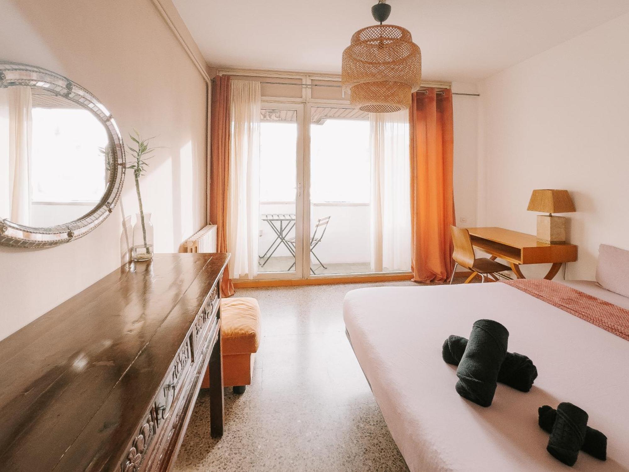 Lovely Rooms In Shared Apartment Gracia Neighborhood Barselona Dış mekan fotoğraf