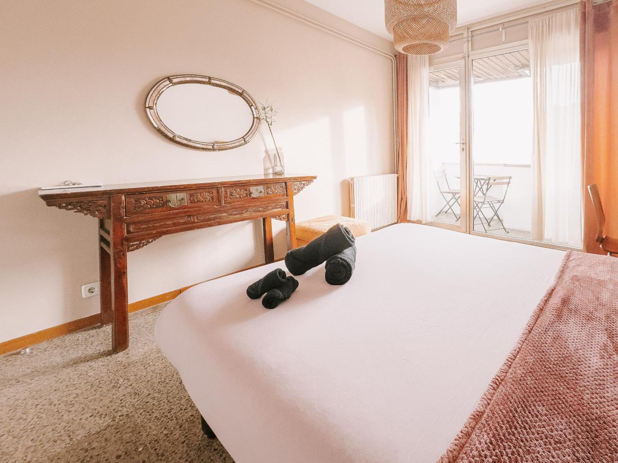 Lovely Rooms In Shared Apartment Gracia Neighborhood Barselona Dış mekan fotoğraf